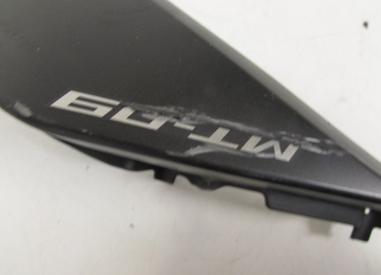 Linker achterkant Yamaha MT 09