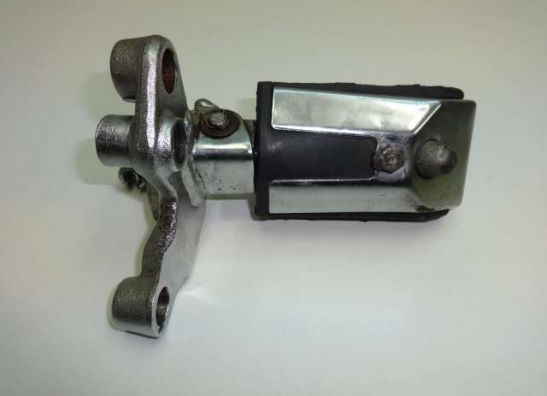 Fussraste rechts Honda VT 700 750