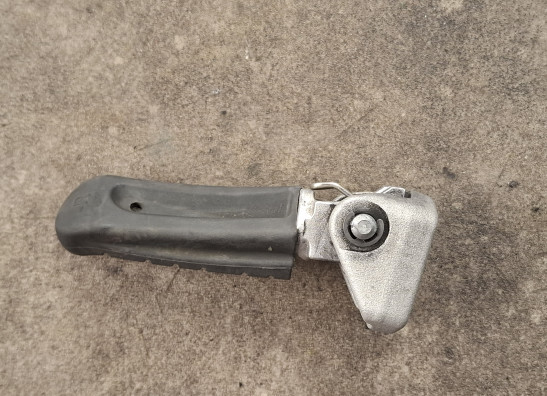 Footrest right KTM 690 Duke 4