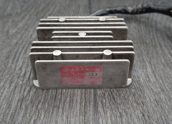 Spanningsregelaar Yamaha RD 350 LC