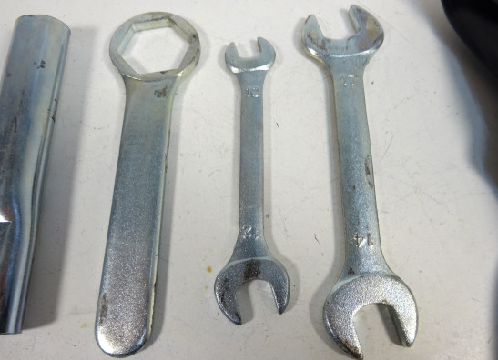 Tool set Suzuki SFV 650 Gladius