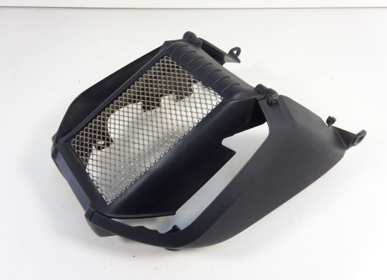 Cowl under Ducati monster 696