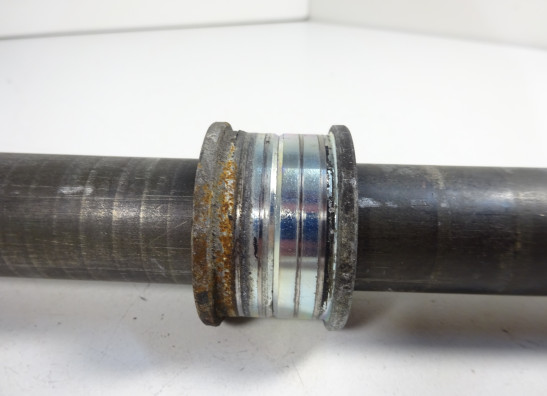 Rear axle Yamaha FZ6