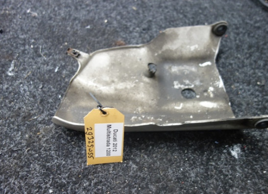 Cowl under Ducati Multistrada 1200