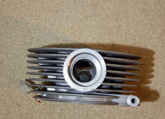 Cilinderkop Moto Guzzi V7 700