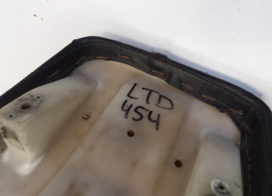 Zadel Kawasaki LTD 454