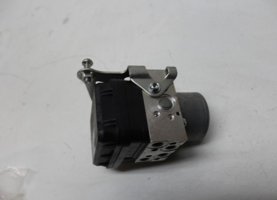 ABS pump Yamaha MT 09