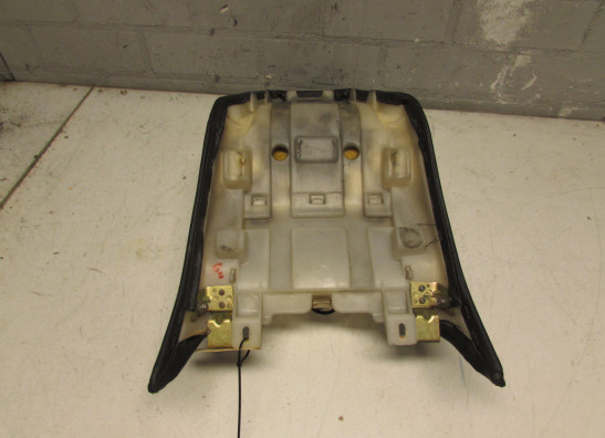 Zadel Suzuki Madura 1200