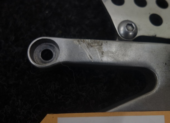 Fussrastetrager vorne links Honda CBR 600 RR