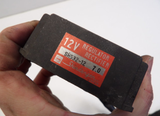 Regler Gleichrichter Honda CB 450