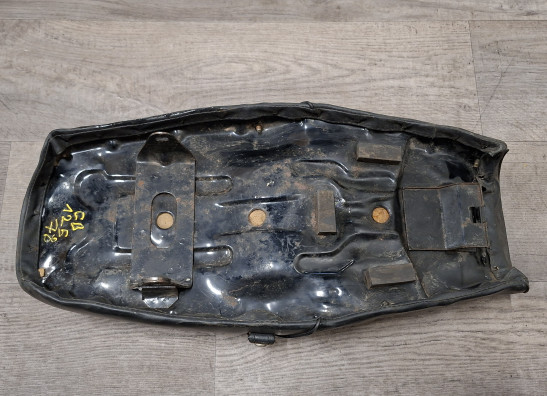 Zadel Honda CB 125 S