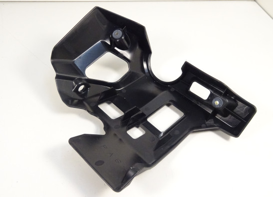 Cowl under Yamaha XT 1200 Z Super Tenere