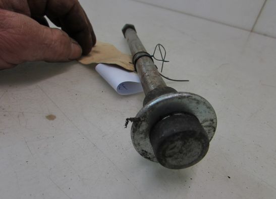 Vorderradachse Suzuki GSX 400 E