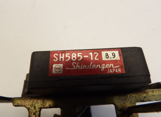 Regler Gleichrichter Honda VTR 250