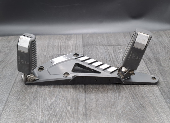 Fussrastetrager vorne links BMW K 75