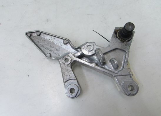 Fussrastetrager vorne rechts Honda CBR 500 R