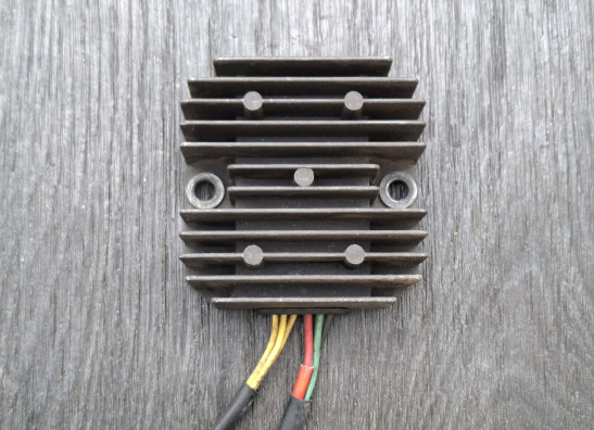 Spanningsregelaar Honda CB 400