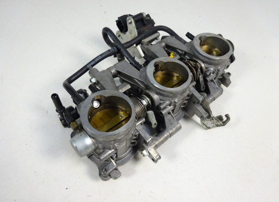 Gasklephuis Triumph Street Triple 675