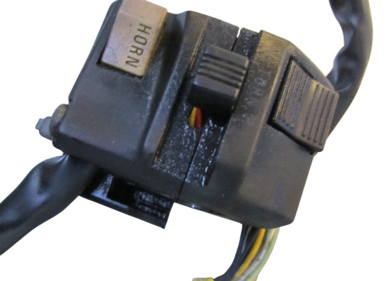 Handlebar switch assy left Suzuki GSF 600 650 Bandit 