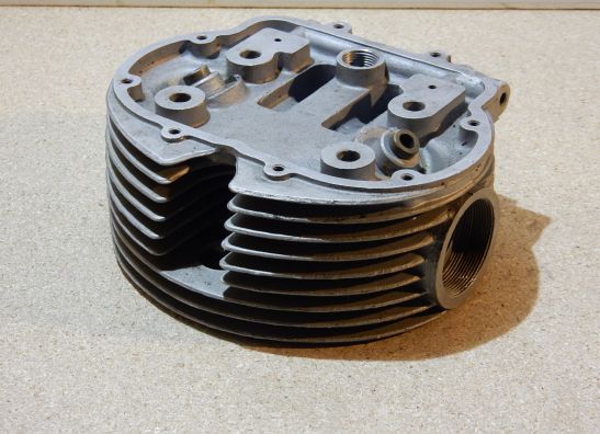 Cilinderkop Moto Guzzi V7 700