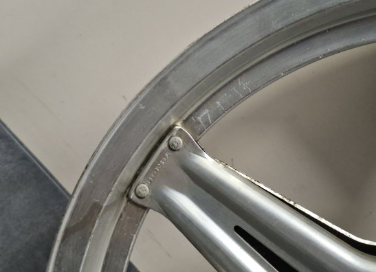 Front Wheel Honda CB 250 N