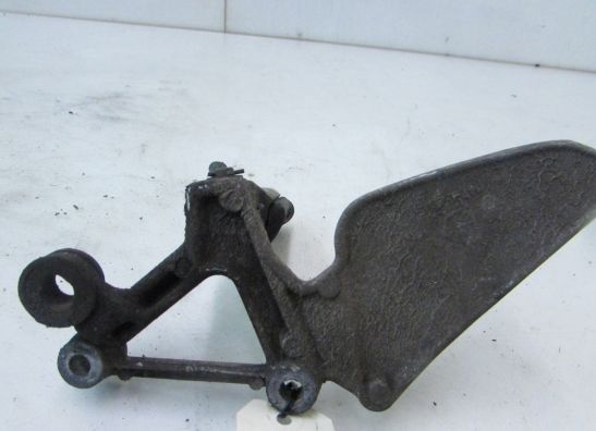 Fussrastetrager vorne links Honda CBR 1100 XX