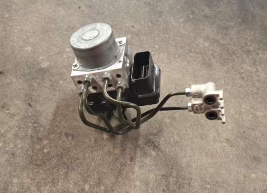 ABS pomp Yamaha XSR 900