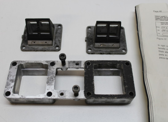 Inlaatspruitstuk Yamaha RD 500 LC