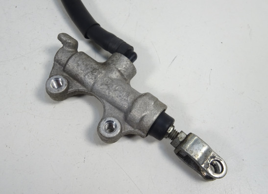 Rempomp achter Kawasaki VERSYS 650