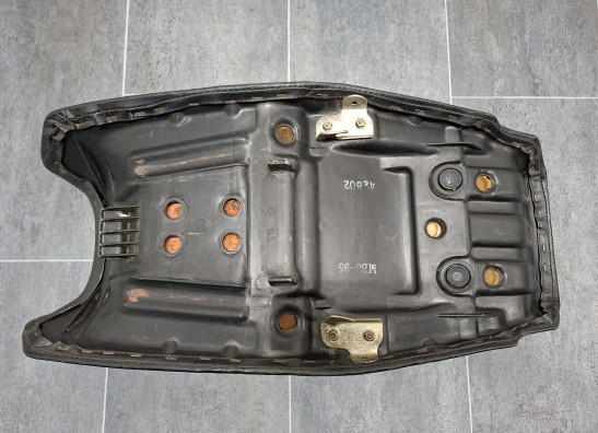 Zadel Honda VF 700  750 S Sabre