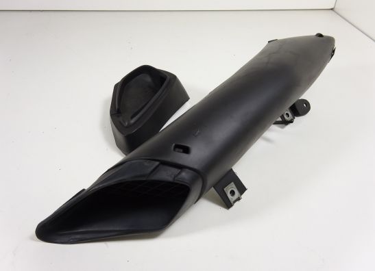 Linker luchtbuis Aprilia Falco