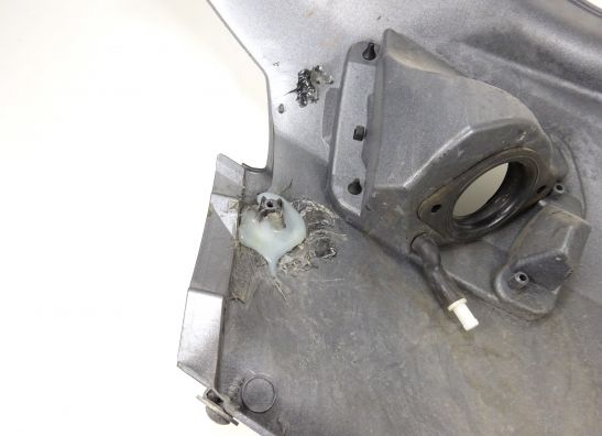 Cowl left rear Suzuki Burgman 650