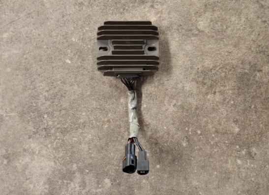 Regulator rectifier  Suzuki GSX R 600