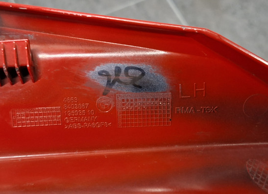 Cowl left rear BMW F 900 XR