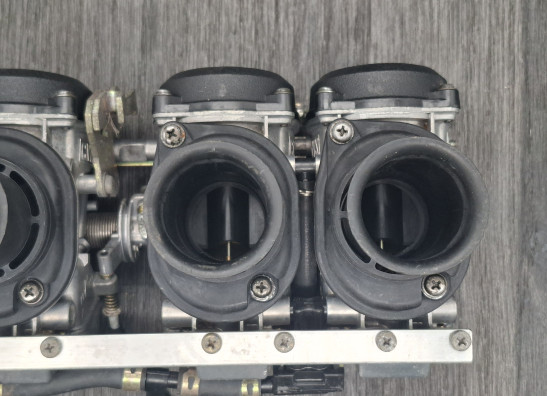 Carburateurset Yamaha FZR 600