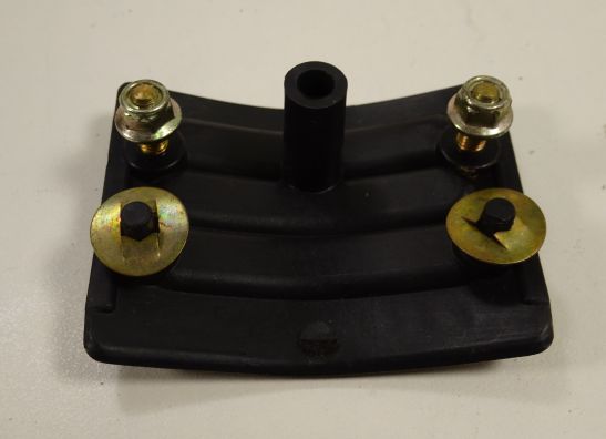 Topkuip verbinding onder Ducati 900 SS Supersport