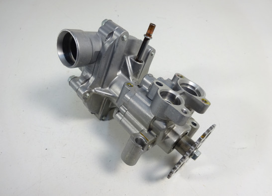 Water pump Yamaha FZ1