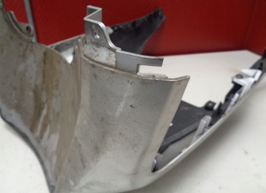 Onderkuip Suzuki UX 150 Sixteen