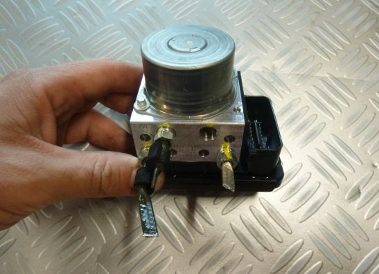 ABS pomp Kawasaki Z 650 2017-2019