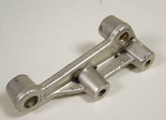 Rempomp achter Aprilia RSV 1000