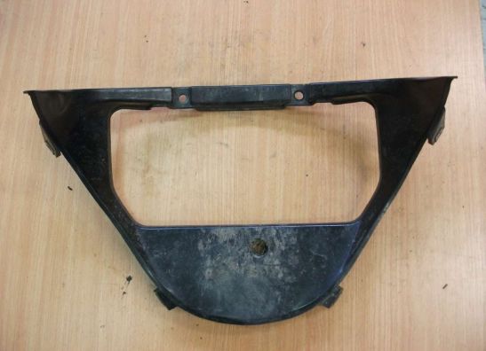 Cowl V shape under Suzuki GSX R 1300 Hayabusa