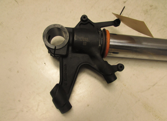 Voorpoot rechts onder KTM 1290 Super duke