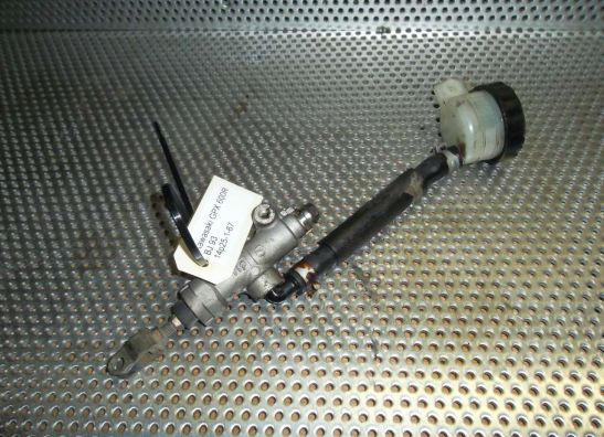 Rempomp achter Kawasaki GPX 600