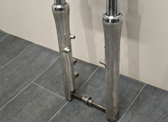 Voorpoten compleet Suzuki VS 1400 Intruder