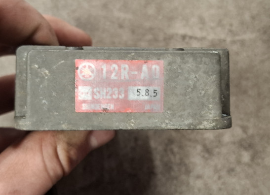 Spanningsregelaar Yamaha FZ 600