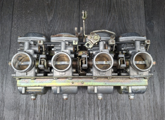 Carburetor assy Suzuki GS 650