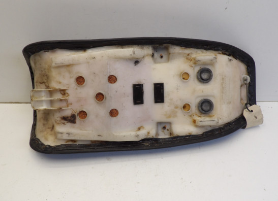 Zadel Honda VF 750 F