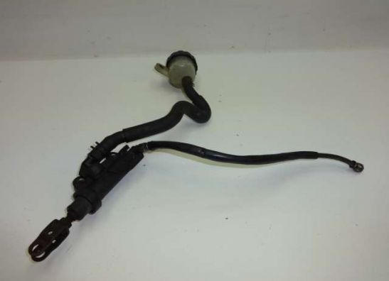 Rempomp achter Yamaha XJ 900 S Diversion