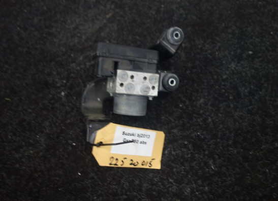 ABS pump Suzuki GSR 750