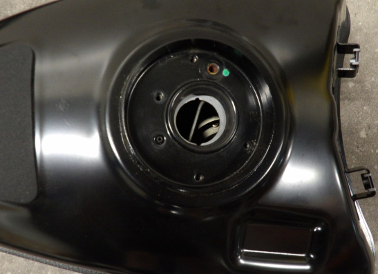 Benzintank Triumph Trident 660